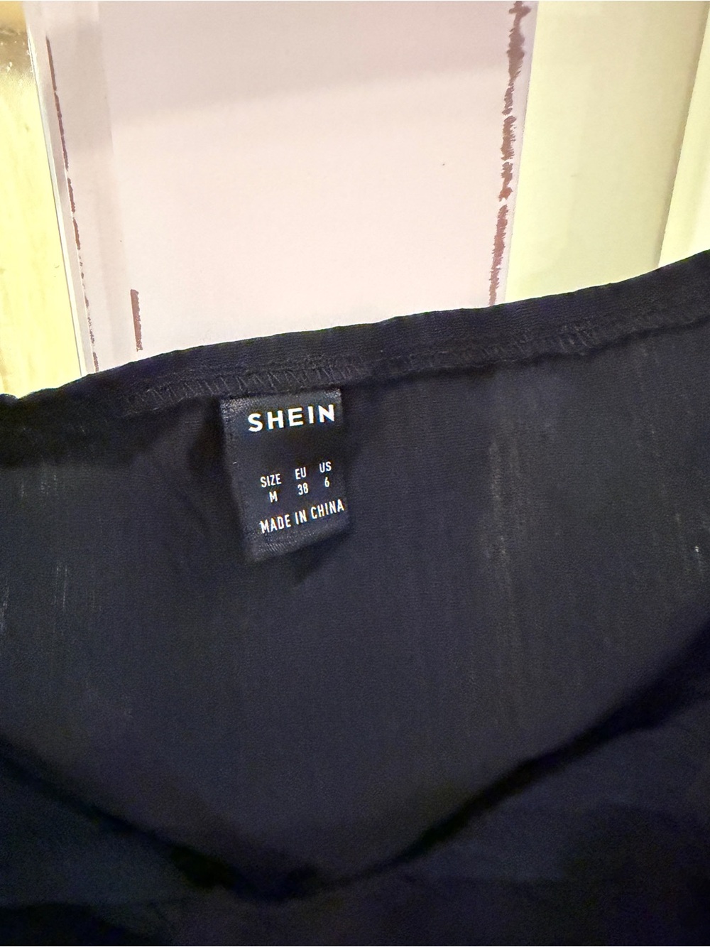 SHEIN Black Puff Sleeve Cropped Tie-Front Top - Picture 3 of 3